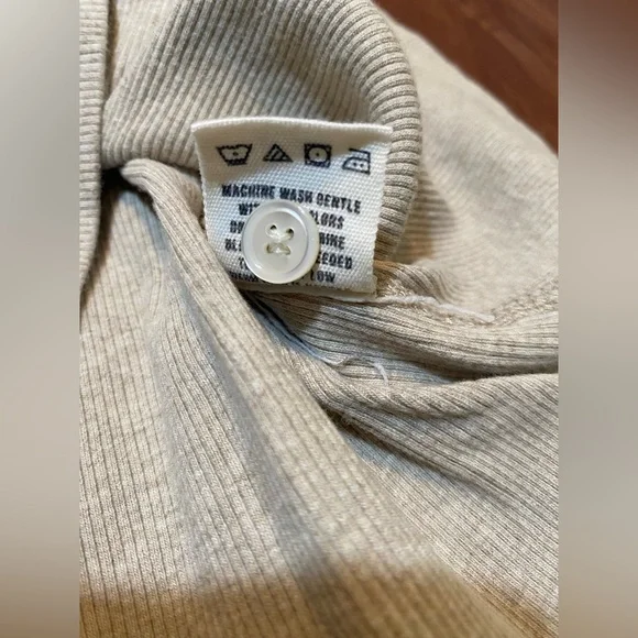 Buck Mason Women’s Slim Fit Henley Long Sleeve Tee Size S - Picture 8 of 8